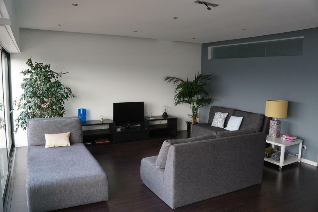 Penthouse Bellevue Apartment Алмада Екстериор снимка