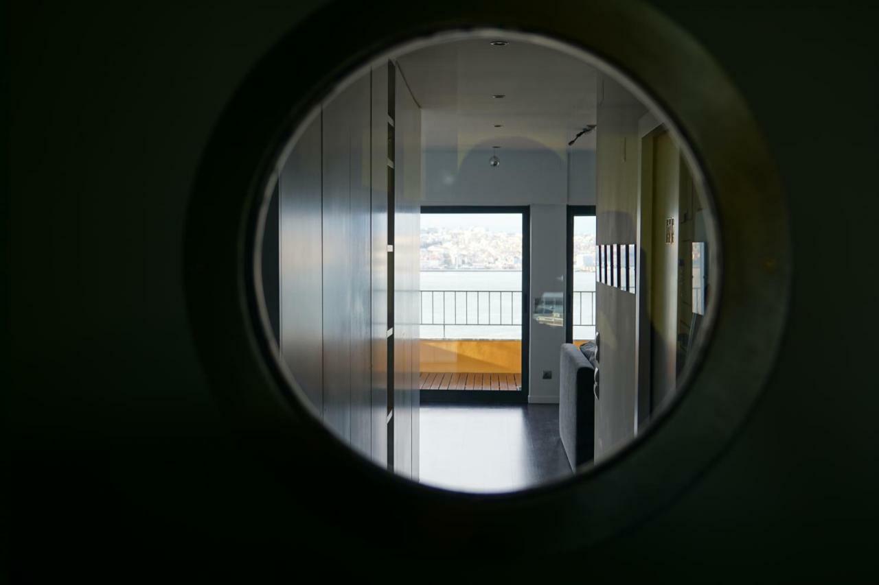 Penthouse Bellevue Apartment Алмада Екстериор снимка